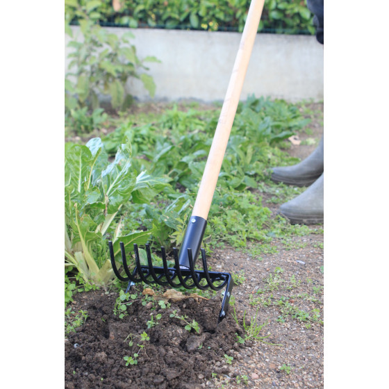 binette outil pour desherber