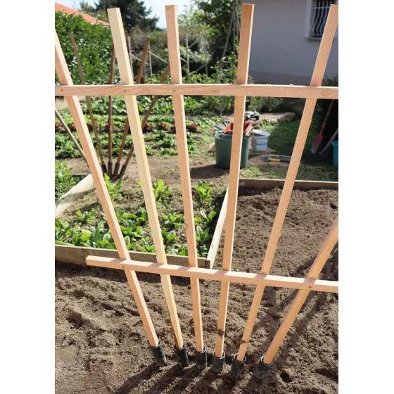 Treillage en bois pour potager