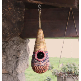 Nichoir pour oiseaux tissé à la main