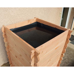Reserve d'eau de pluie en bois pour arrosage