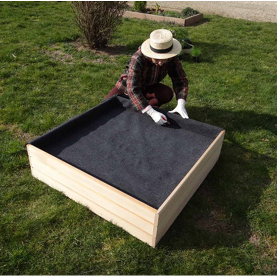 feutre de paillage carré potager