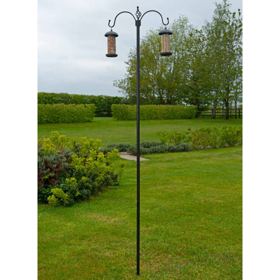 mangeoire pour oiseaux en metal