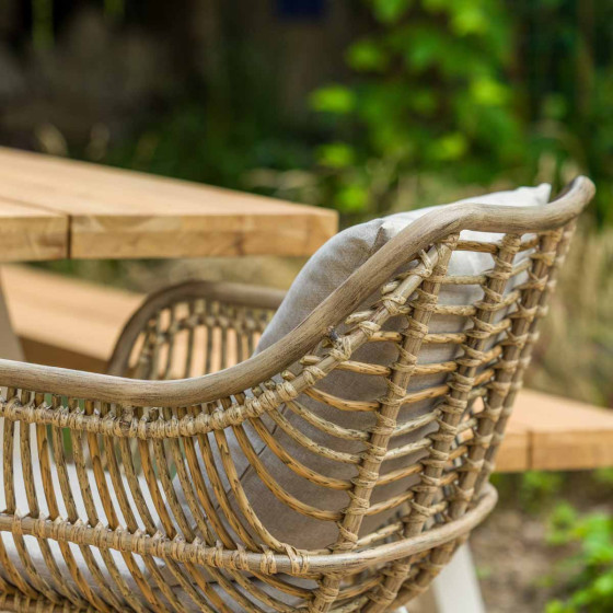 fauteuil de jardin avec son coussin