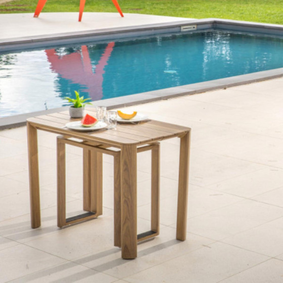 table aspect teck rectangulaire extensible sur terrasse