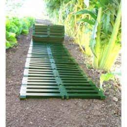 allée de jardin potager en plastique pour passage de brouette