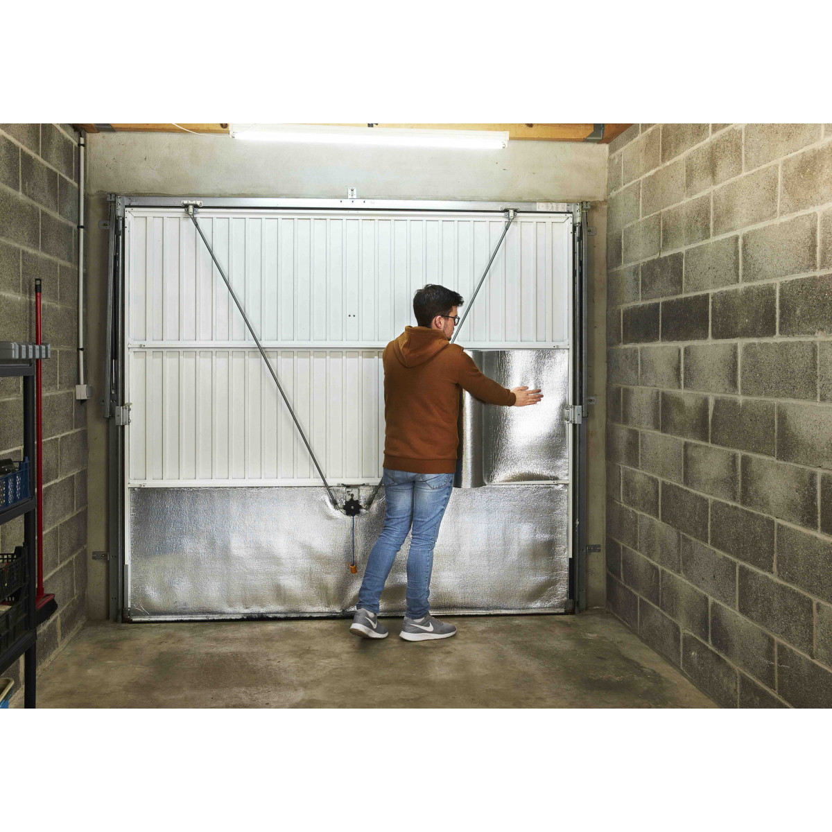 Comment isoler une porte de garage ?