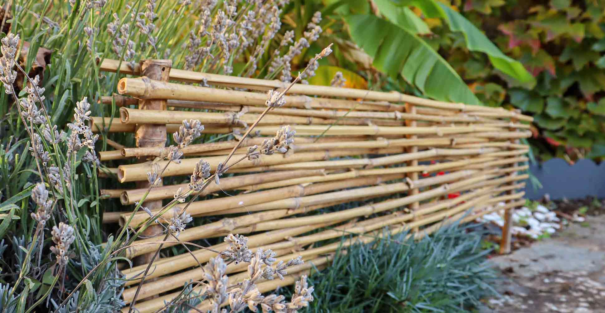 quelle-matiere-choisir-pour-ses-bordures-de-jardin.jpg