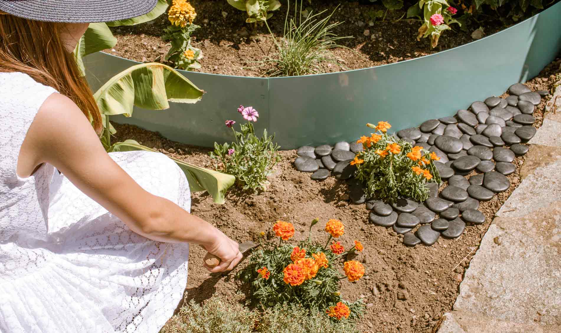 comment-entretenir-ses-bordures-de-jardin.jpg